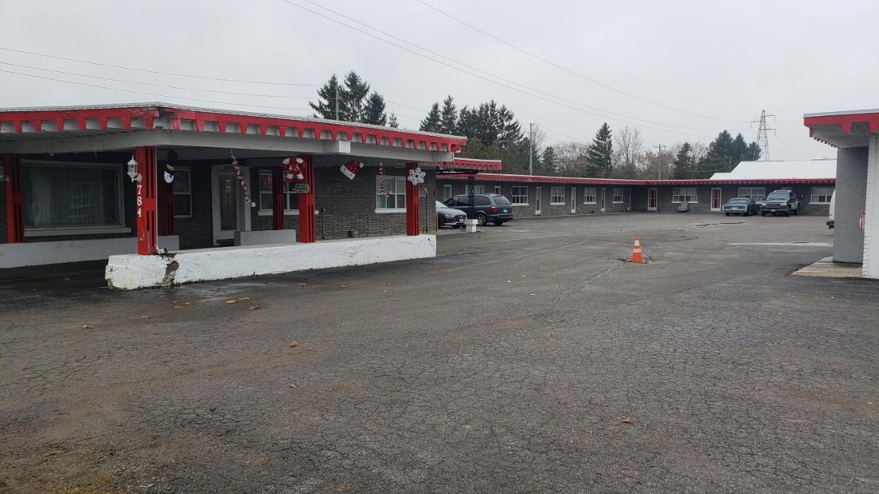 Travellers Motel Стратфорд Экстерьер фото