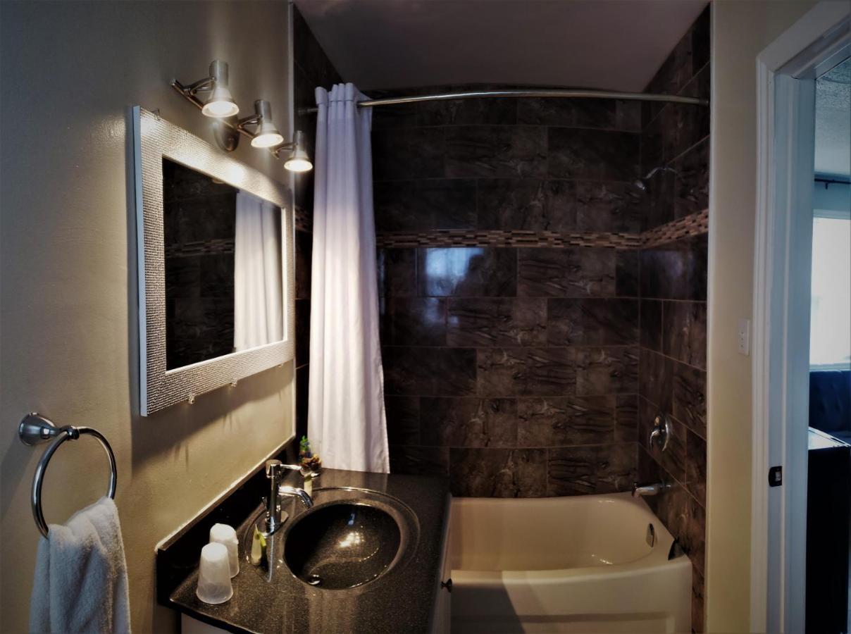Travellers Motel Стратфорд Экстерьер фото